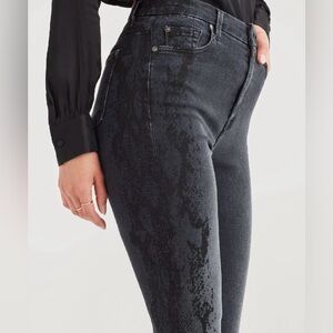 7 For All Mankind Luxe Vintage Aubrey Snake Print High Waist Black Jeans Size 28